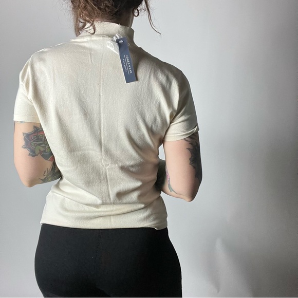 NWT VINTAGE Silk Blend Mock Neck Cream Short Sleeve Sweater Womens Small - Picture 4 of 6